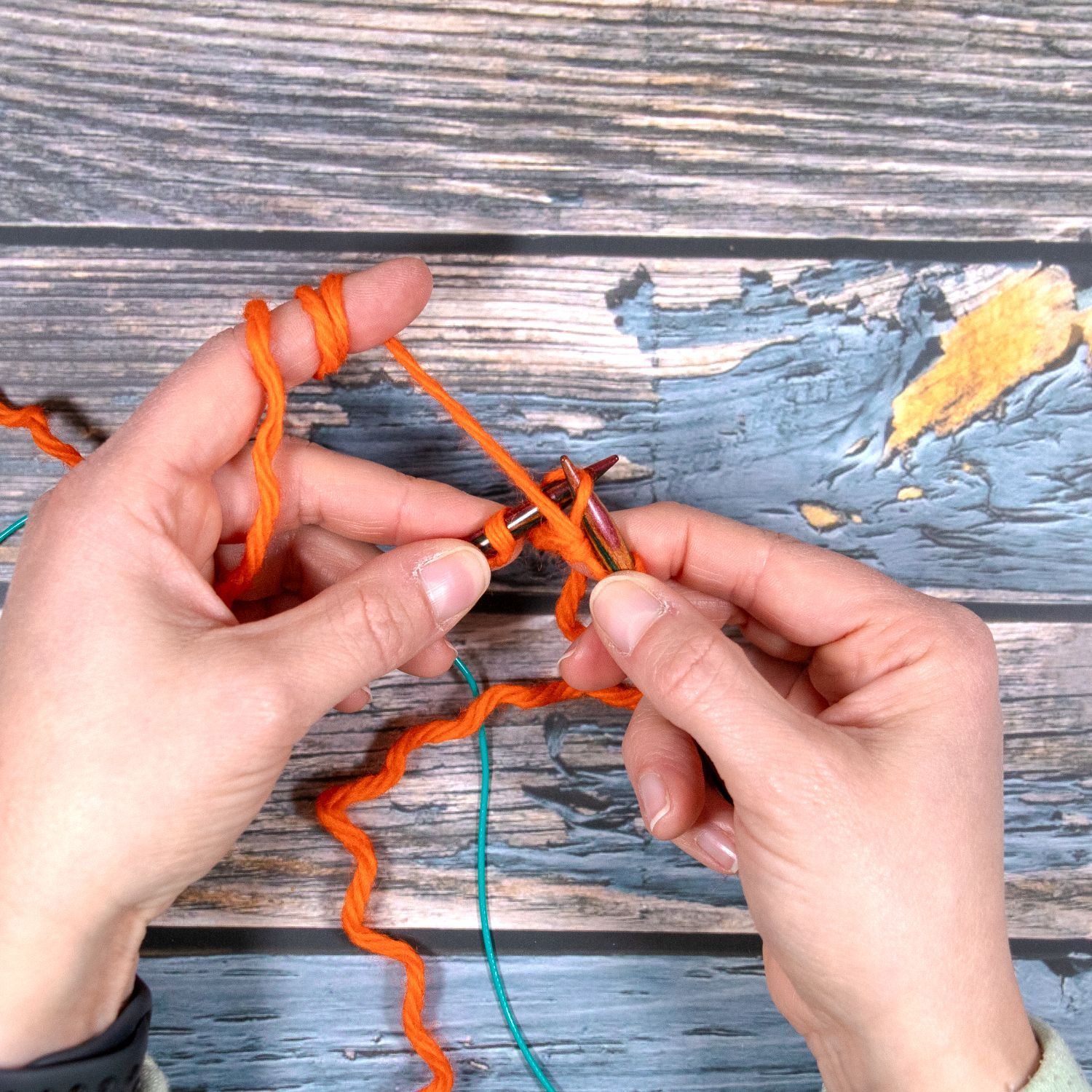 ital. Maschenanschlag 3 linke Masche abheben