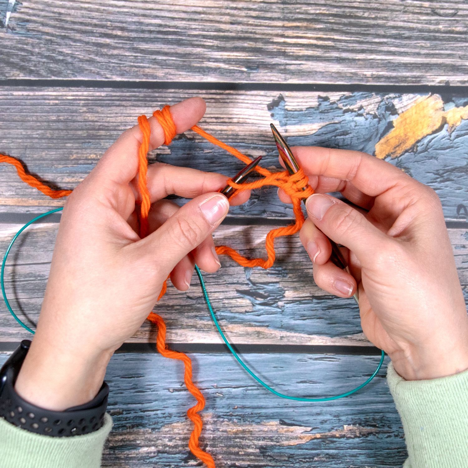 neue Maschen rechte Nadel