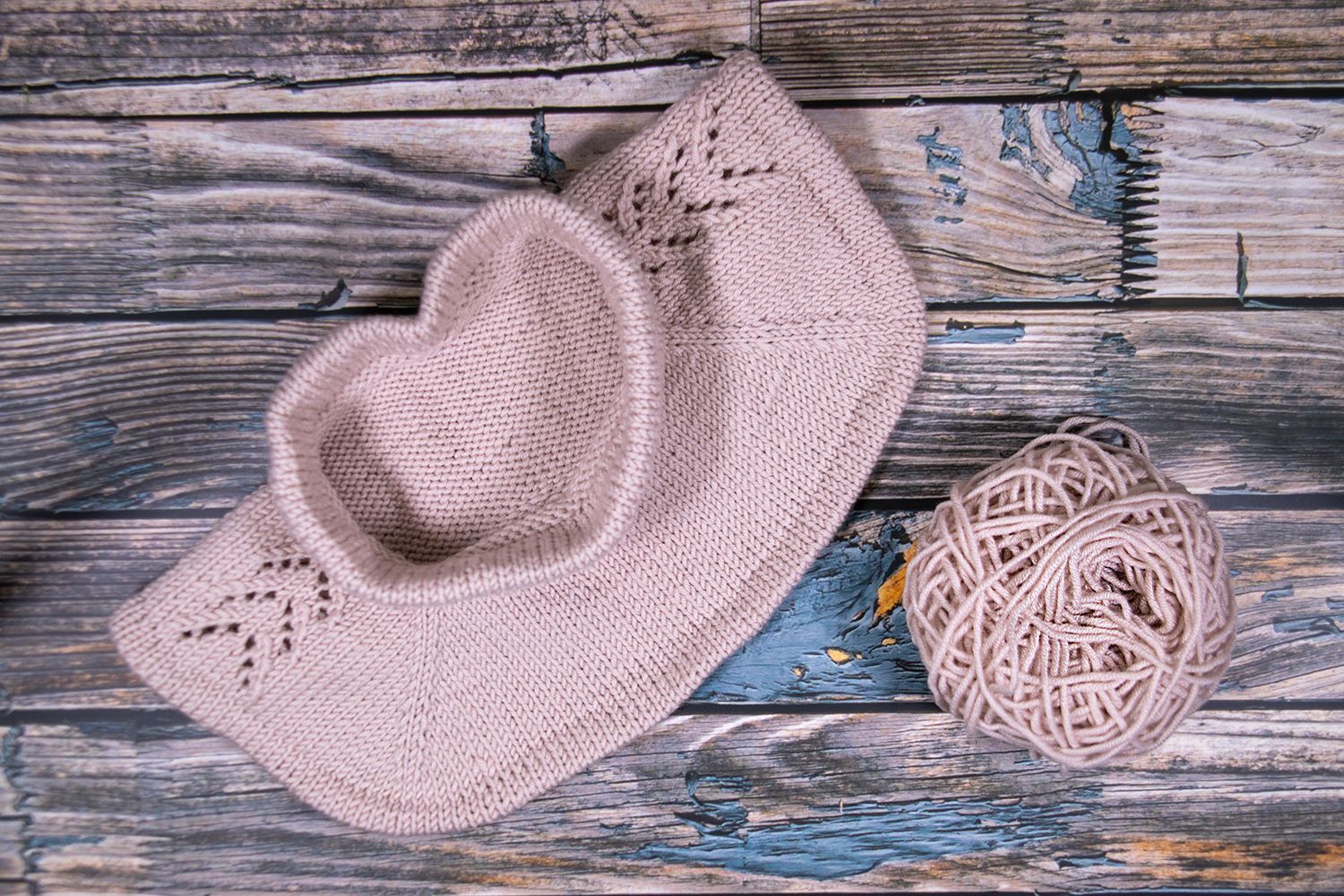 Six Twenty Five - Schalkragen mit dezentem Lacemuster für Babys und Kleinkinder in creme