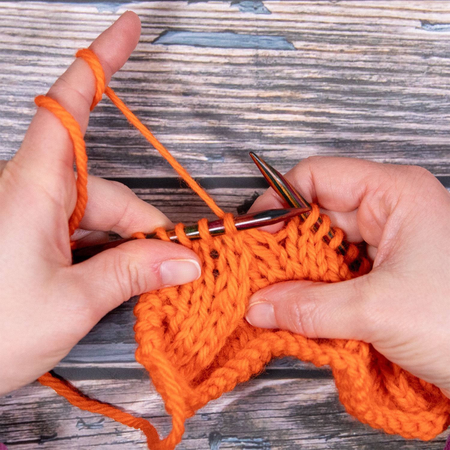 p2tog, bebildertes Tutorial zwei linke Maschen zusammenstricken Bild 7