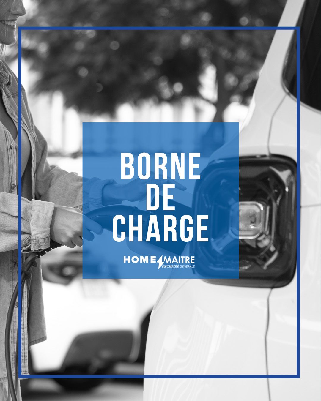 Une voiture électrique mise en charge avec le logo homemaitre mis en avant