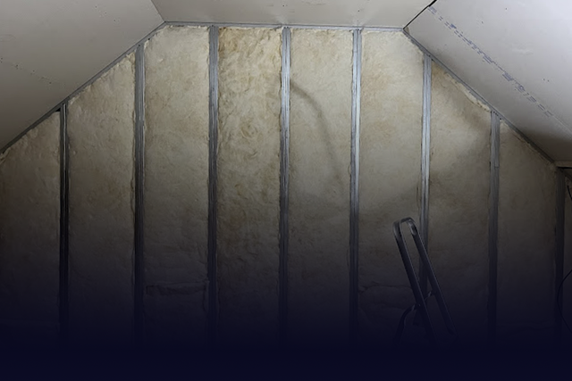 Des combles avec de l'isolation thermique