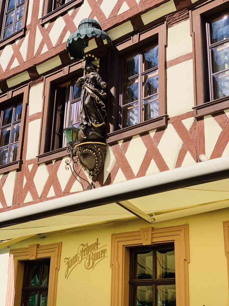 Außenfassade der Gaststätte Zum Fehmelbauer