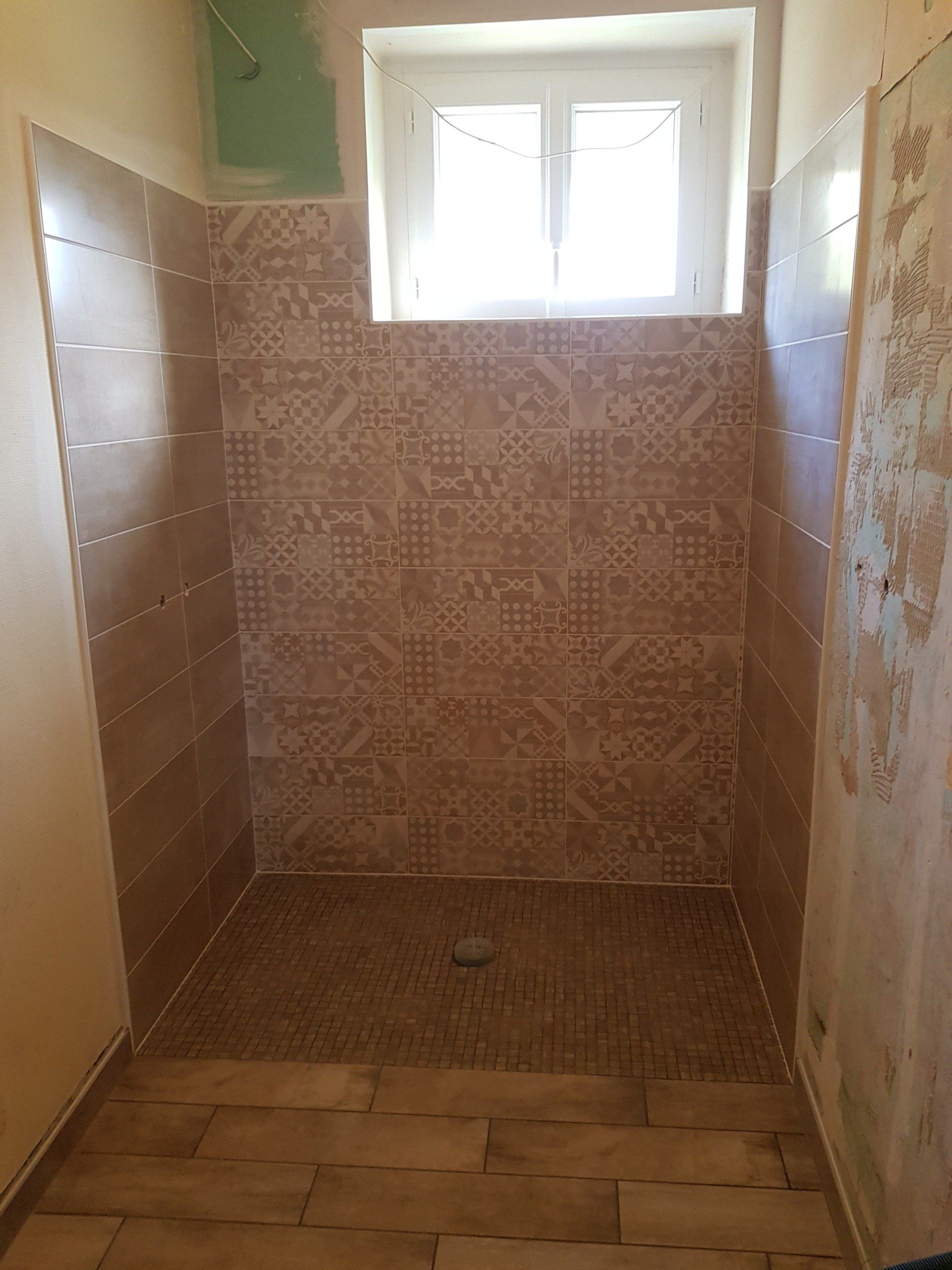 Carrelage de salle de bains - pose