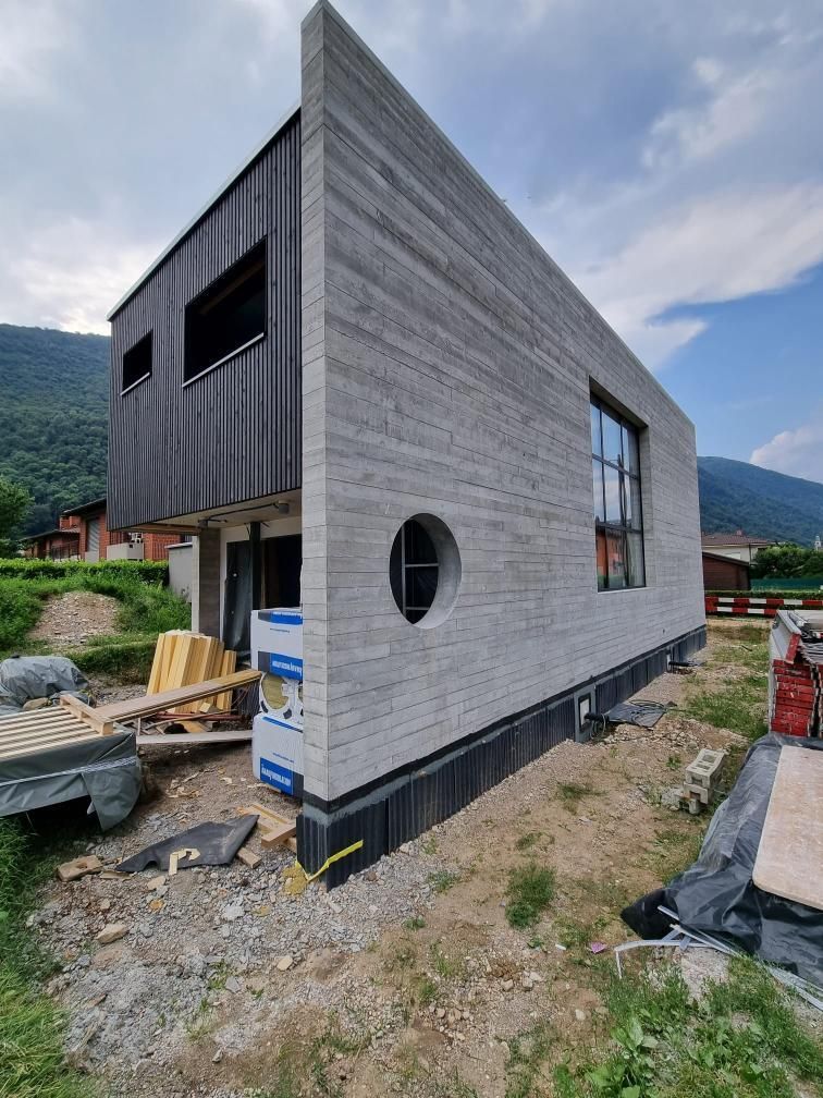 Lavoro in una casa moderna