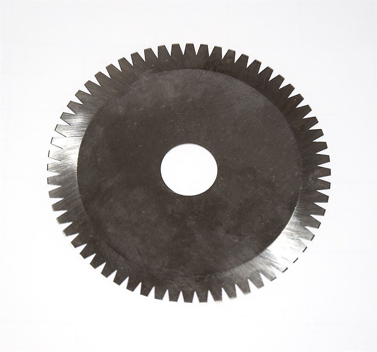 Kreismesser mit V-Kullen und Steg