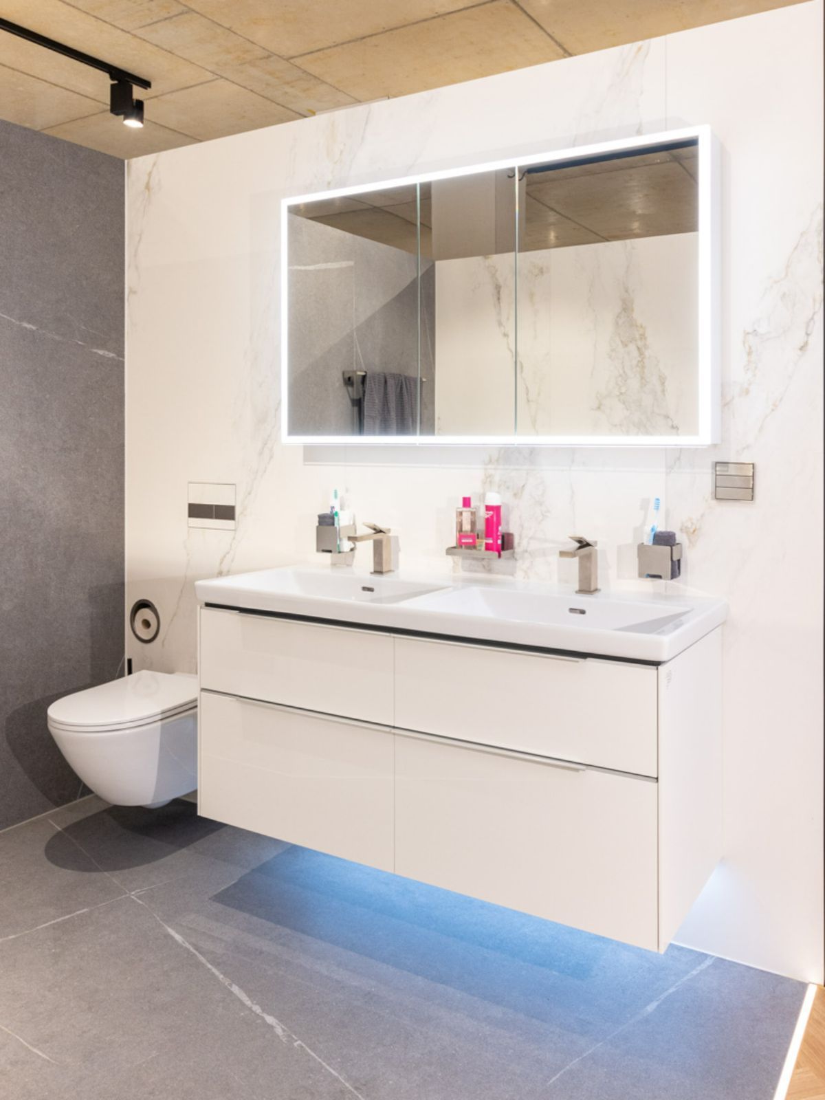 KB Design – Showroom für Badezimmer