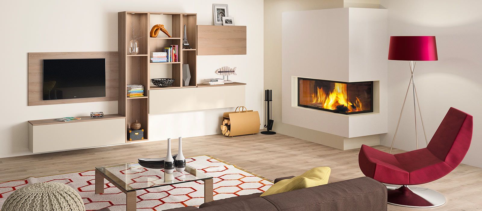 Salon moderne avec cheminée, télévision et meubles aux tons neutres, agrémenté d'un fauteuil et d'une lampe rouges.