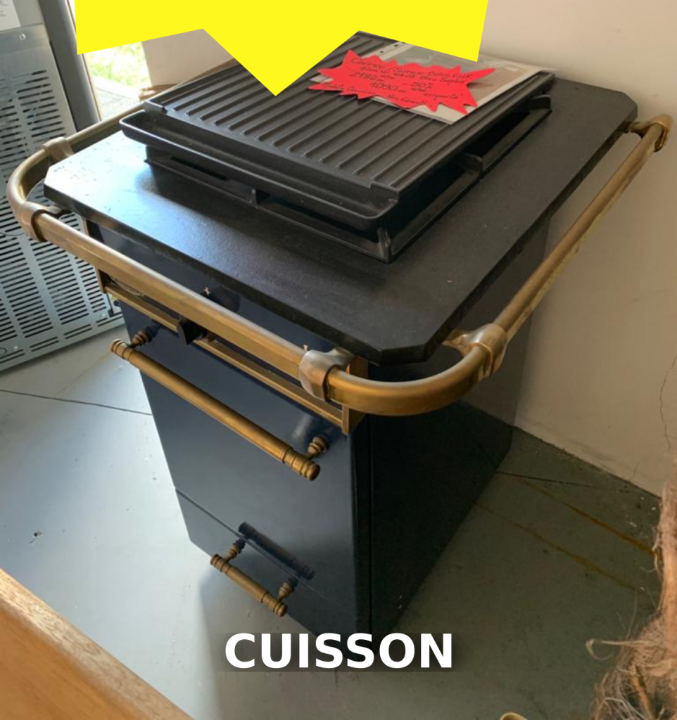 Cuisinière à bois Godin.