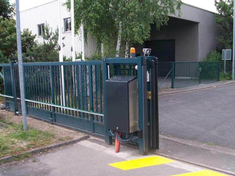 Portail automatique entreprise