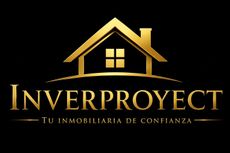 Logotipo de la inmobiliaria Inverproyect con un icono de una casa de cobre y un eslogan sobre un fondo negro.