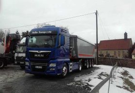 roter Lkw