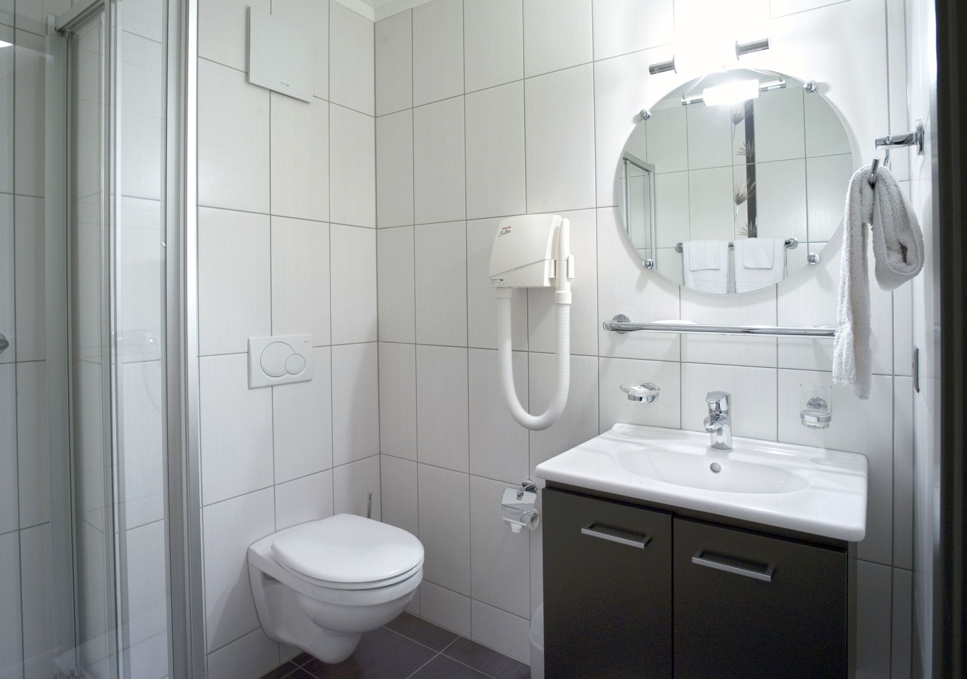 Hôtel du Parc à Alle - Jura - chambres modernes et calmes