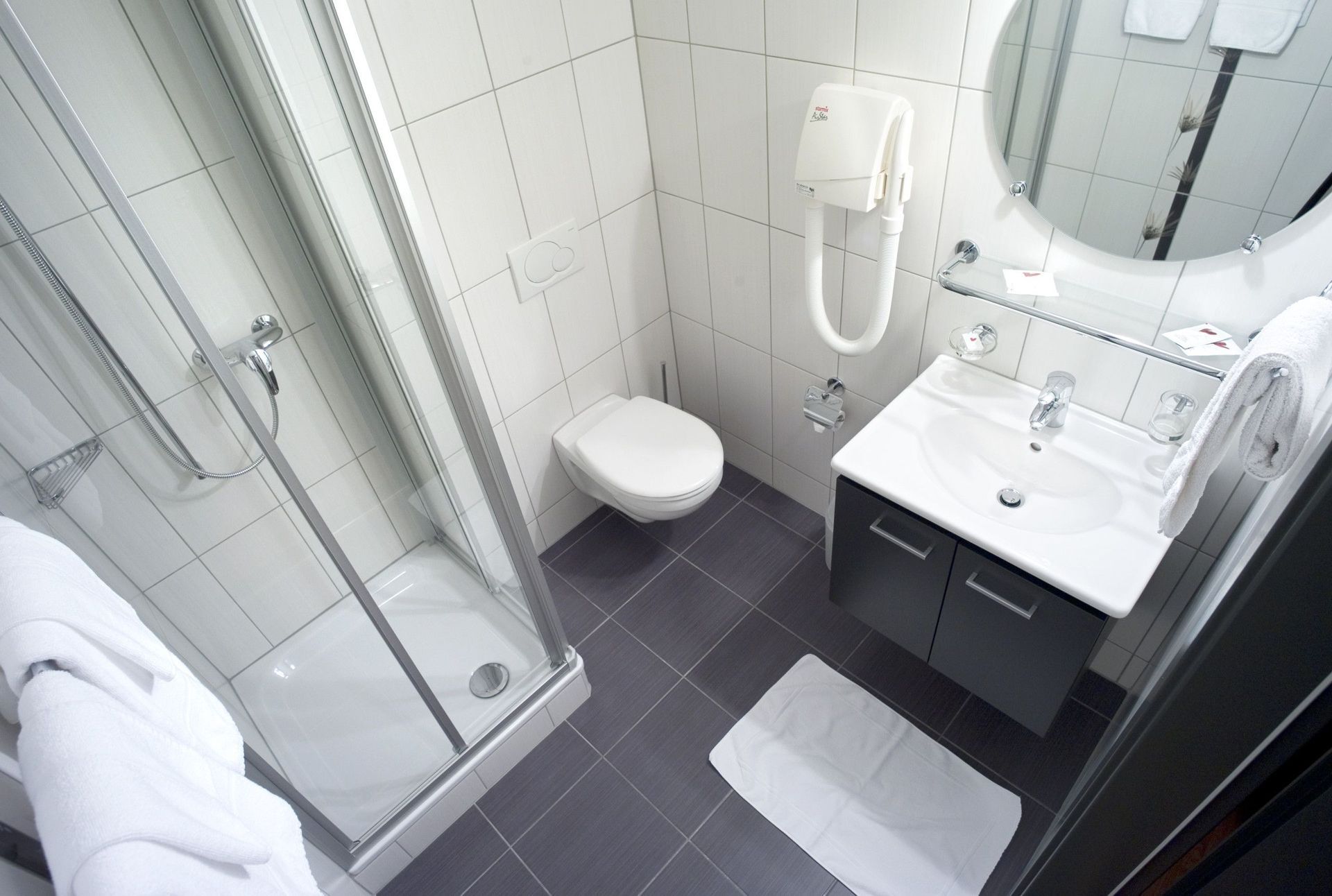 Hôtel du Parc à Alle - Jura - chambres modernes et calmes