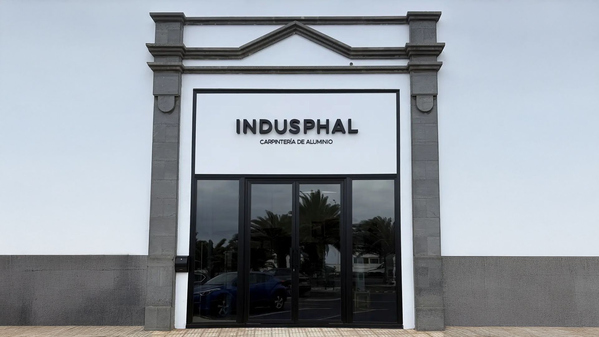 Indusphal, carpinteros en San Bartolomé