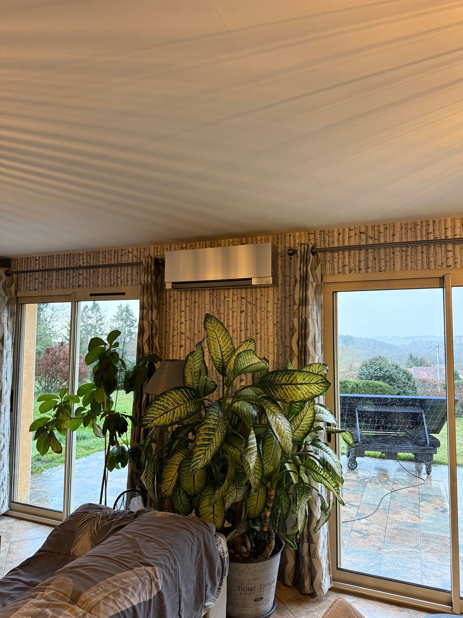 Pompe à chaleur air air dans une chambre