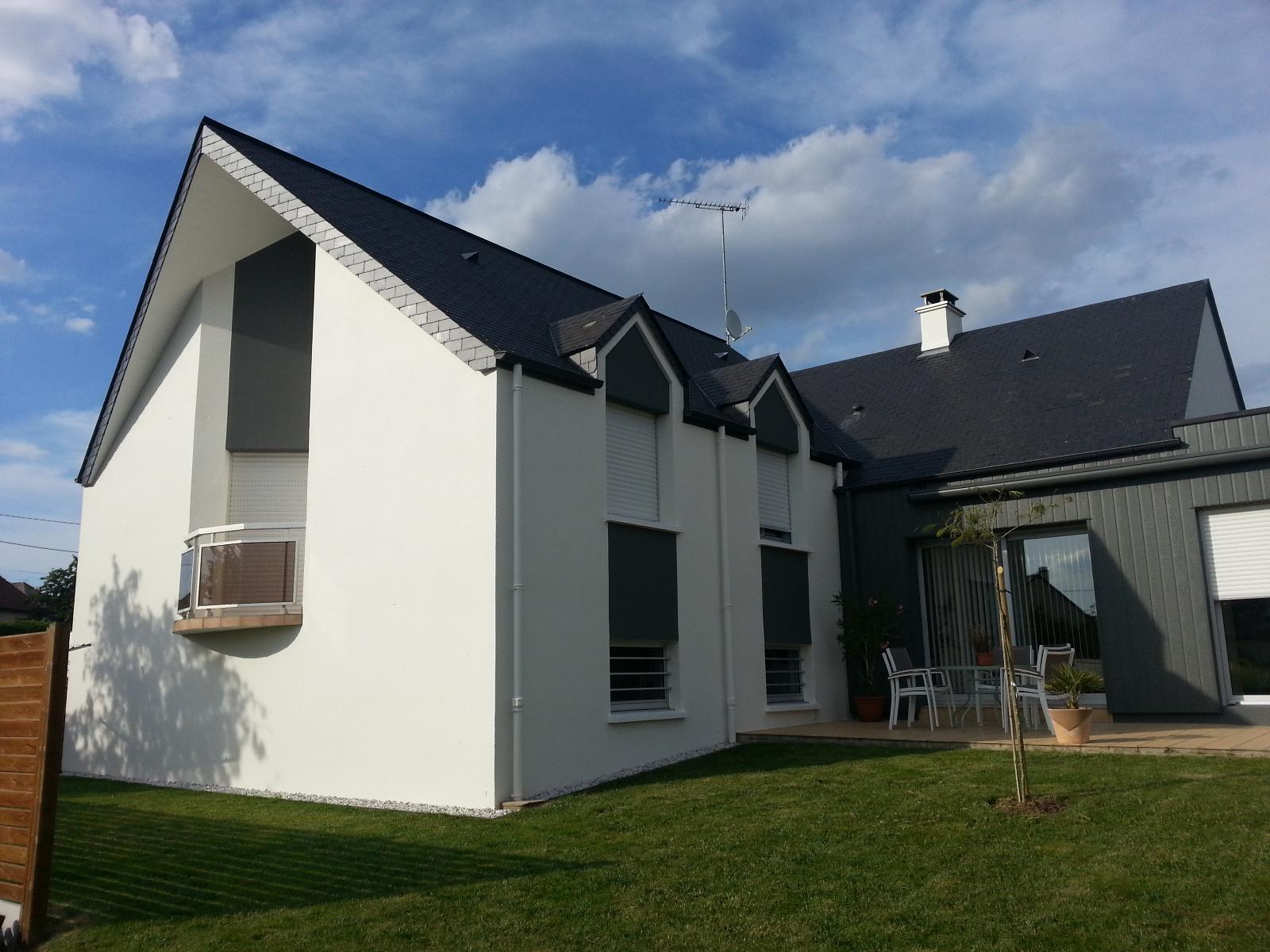 Embellissement de la façade