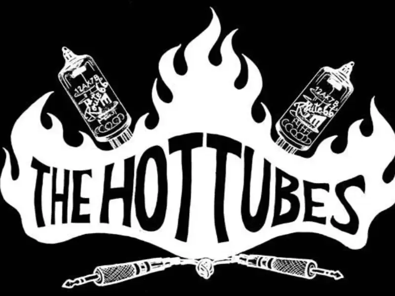 Logotipo en blanco y negro de la banda “THE HOT TUBES” con llamas y botellas de spray en la parte superior