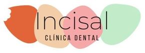 Un logotipo colorido para la clínica dental incisal.