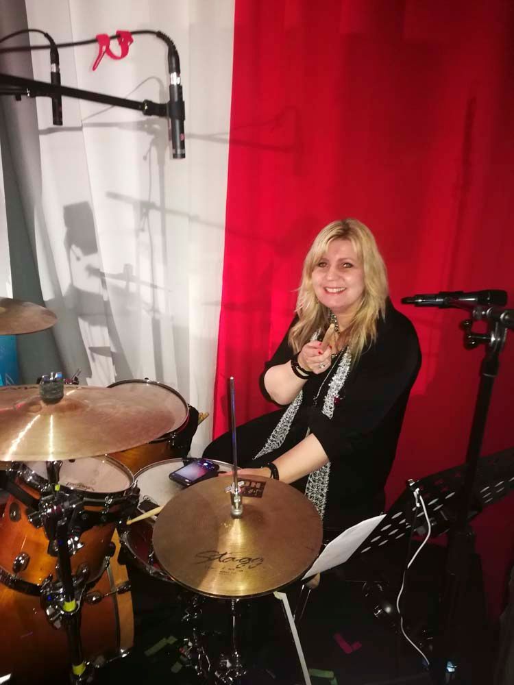 Alleinunterhalter Rolf Kuhn - Anja am Schlagzeug