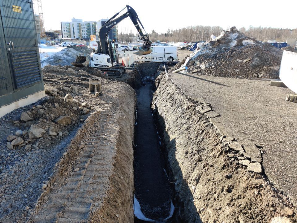 Kaivinkone kaivuutöissä