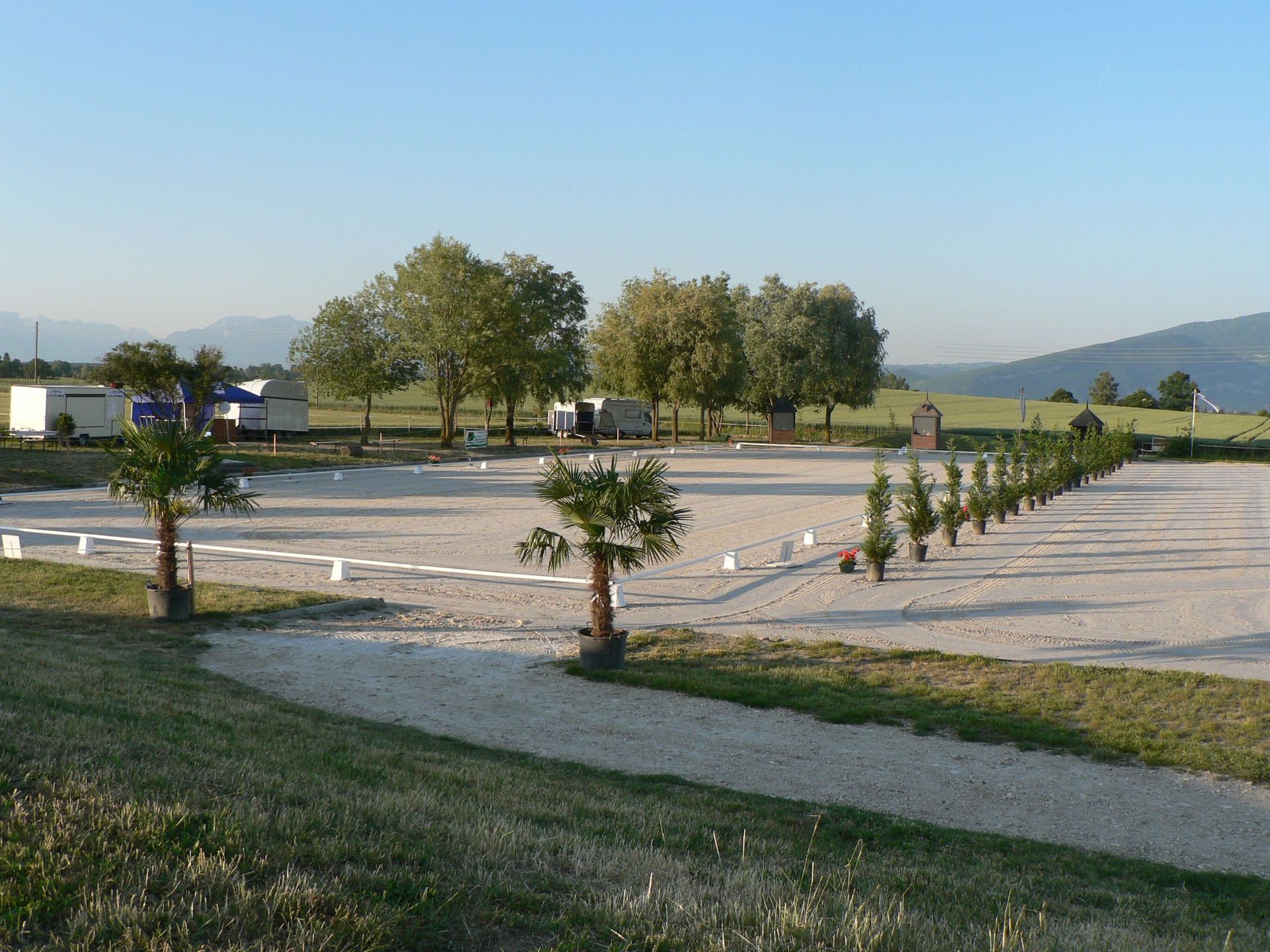 Centre Equestre Les Hauts de Corsinge - paddock