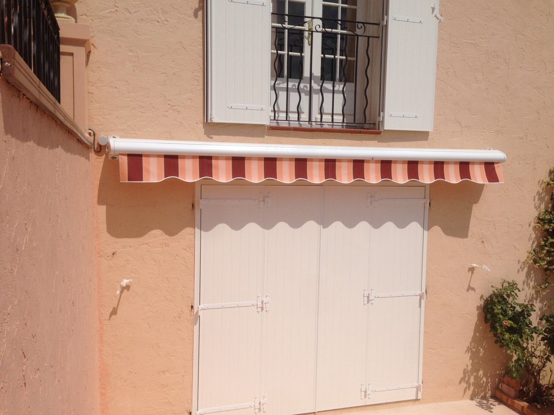 Store extérieur avec double coloris