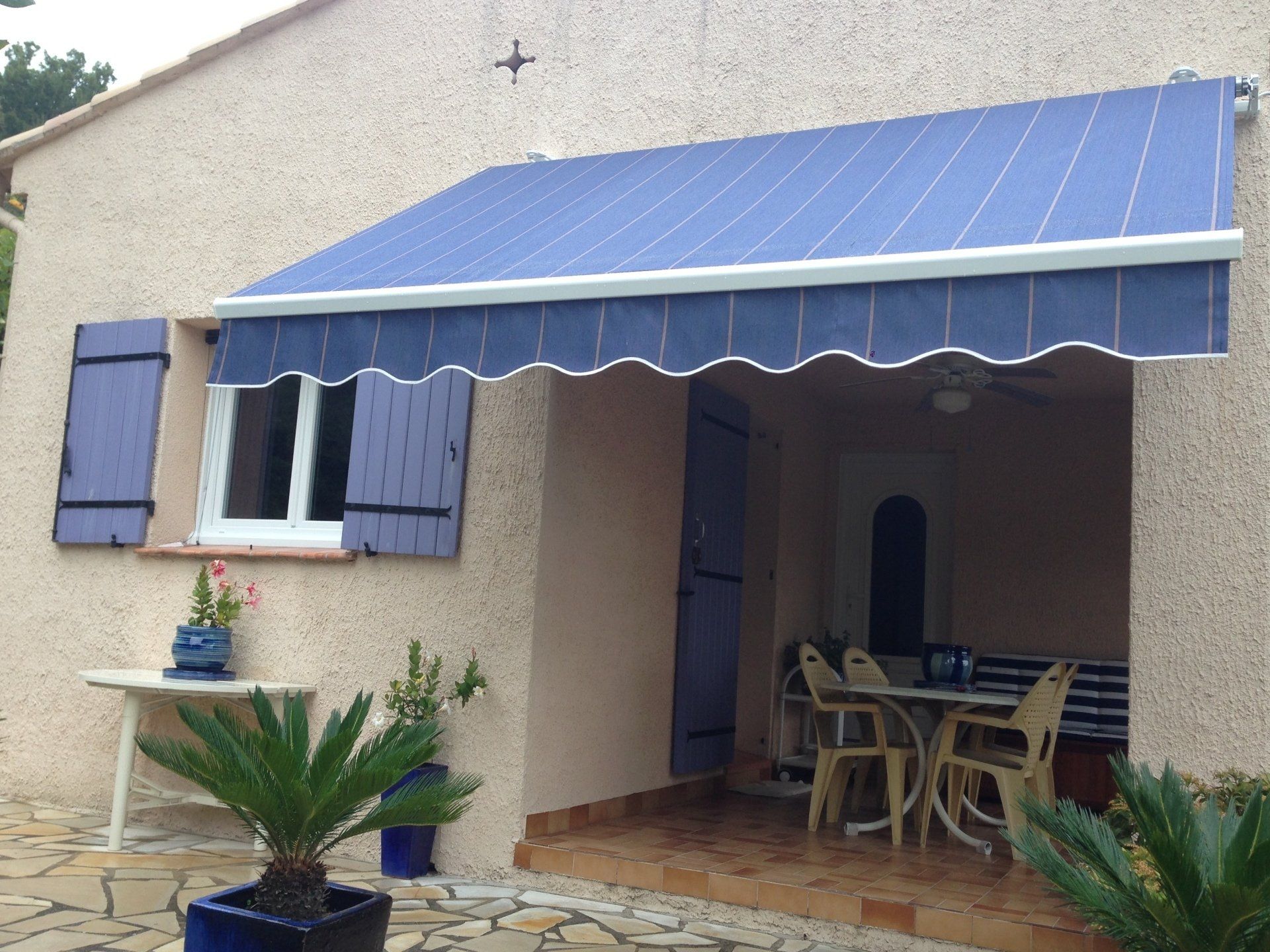 Store toile & menuiserie PVC