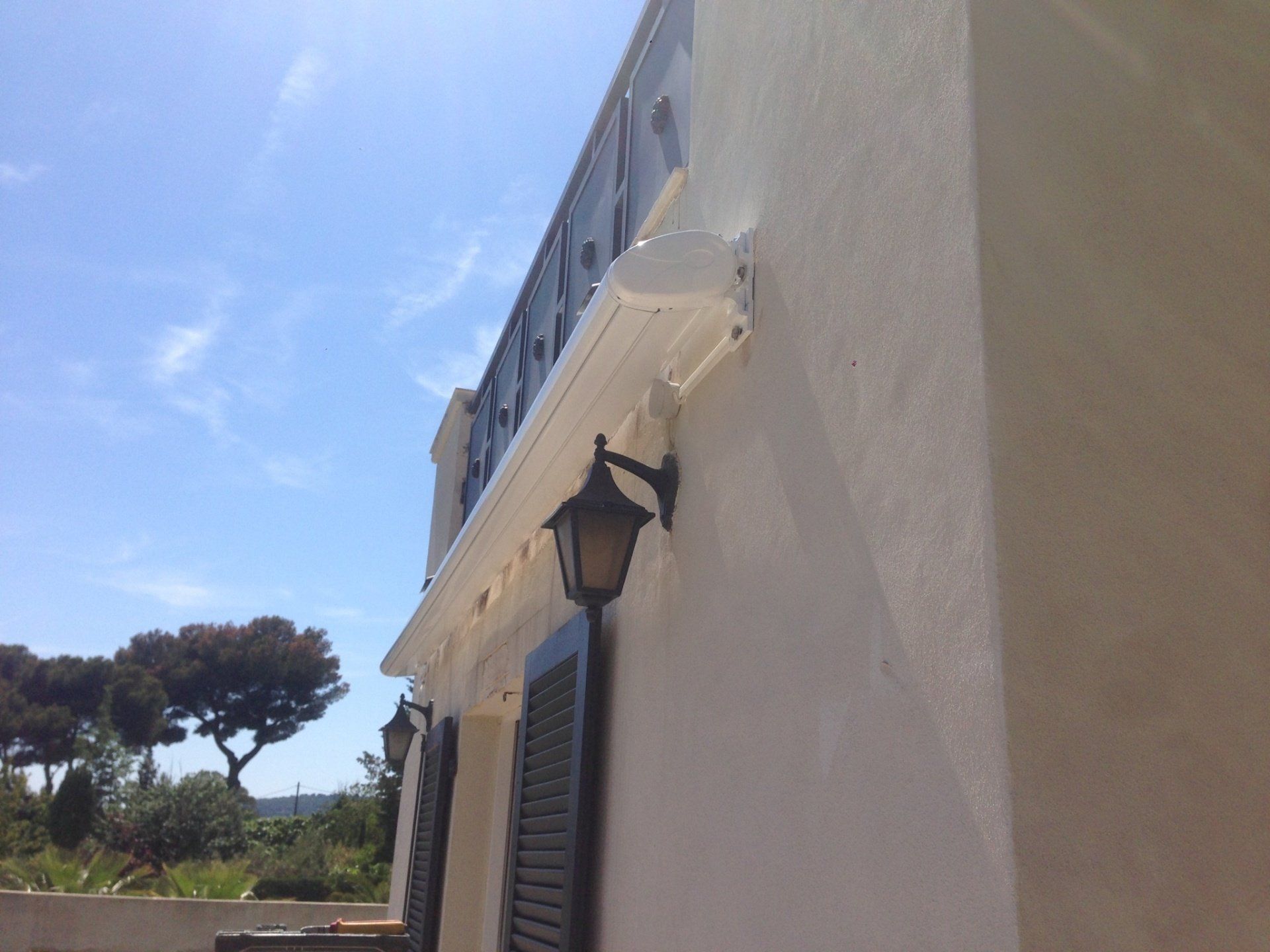 Store coffre extérieur