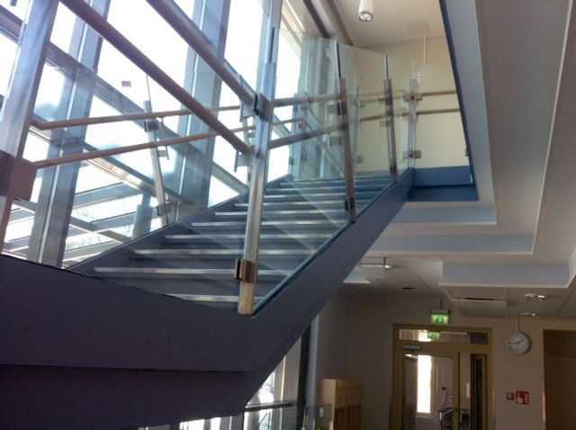 Helsingin Lasipaja Oy