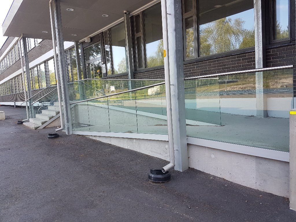 Helsingin Lasipaja Oy