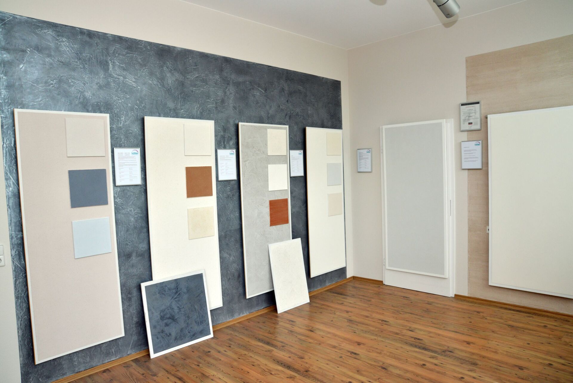 Wand Galerie Ausstellung Köhler Maler u. Lackier GmbH & Co KG