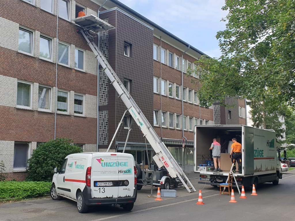 Außenaufzug Umzug Spedition Hirsch