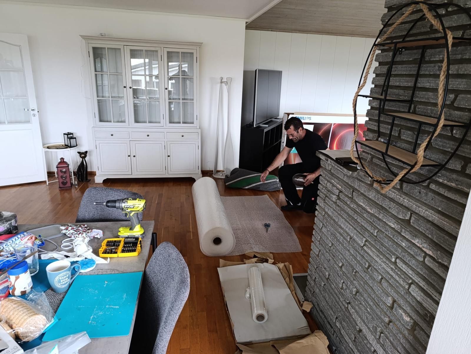 Wohnzimmer welches für den Transport vorbereitet wird