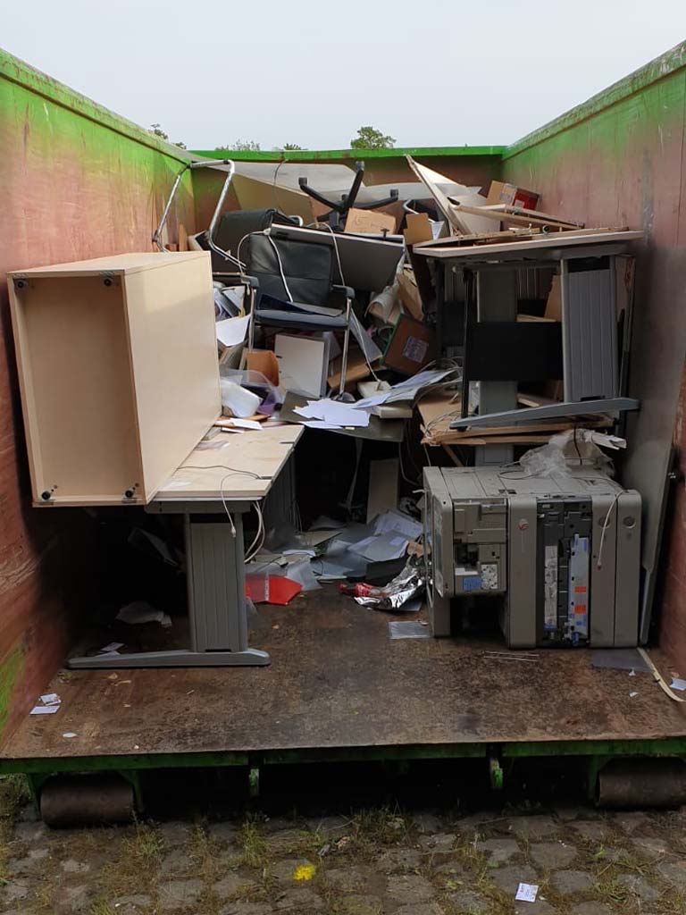 Entrümpelung Räumungen Umzüge Spedition Hirsch