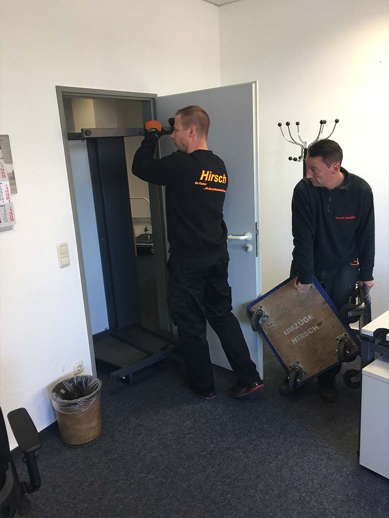 Gewerbe Industrie UmGewerbe Industrie Umzüge Spedition Hirschzüge Spedition Hirsch