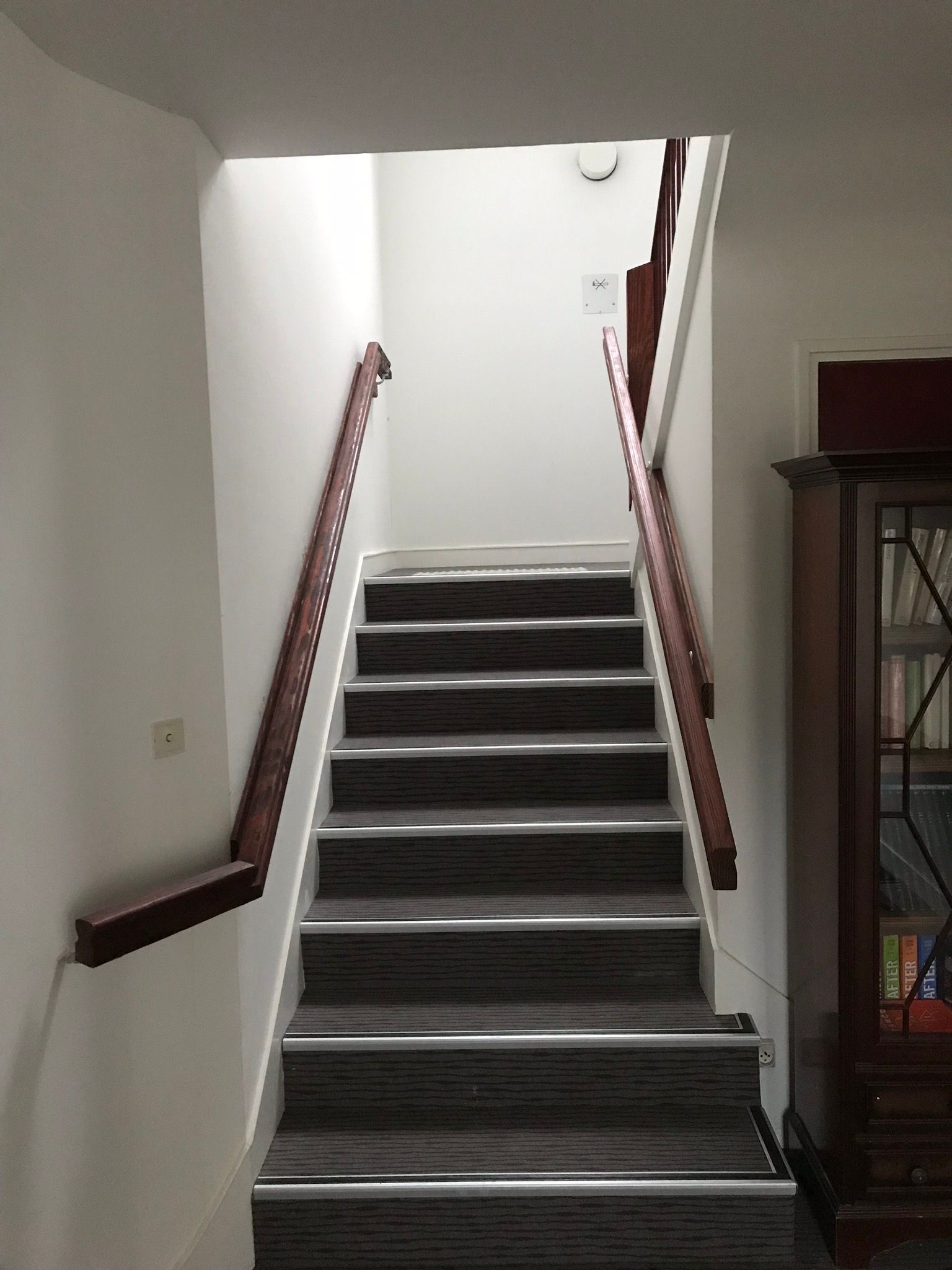 Main courante pour escalier