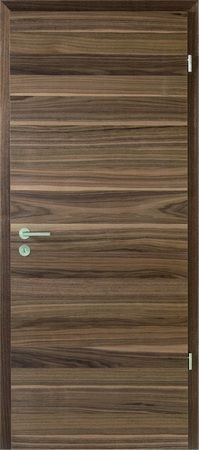 Eine Nahaufnahme einer Holztür mit einem Griff.