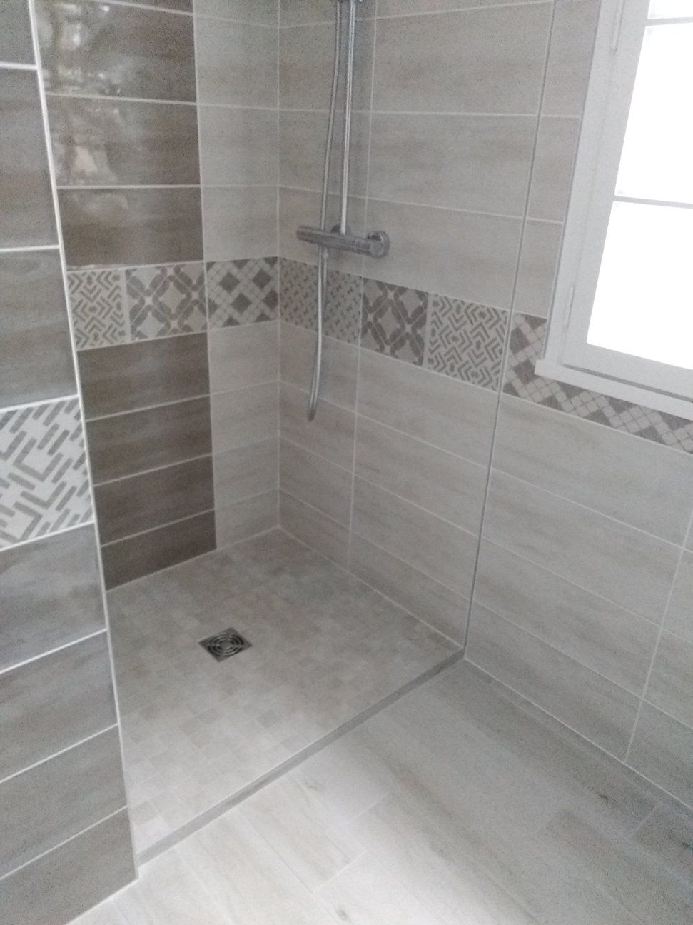 Pose carrelage douche