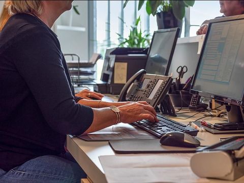 Une secrétaire médicale