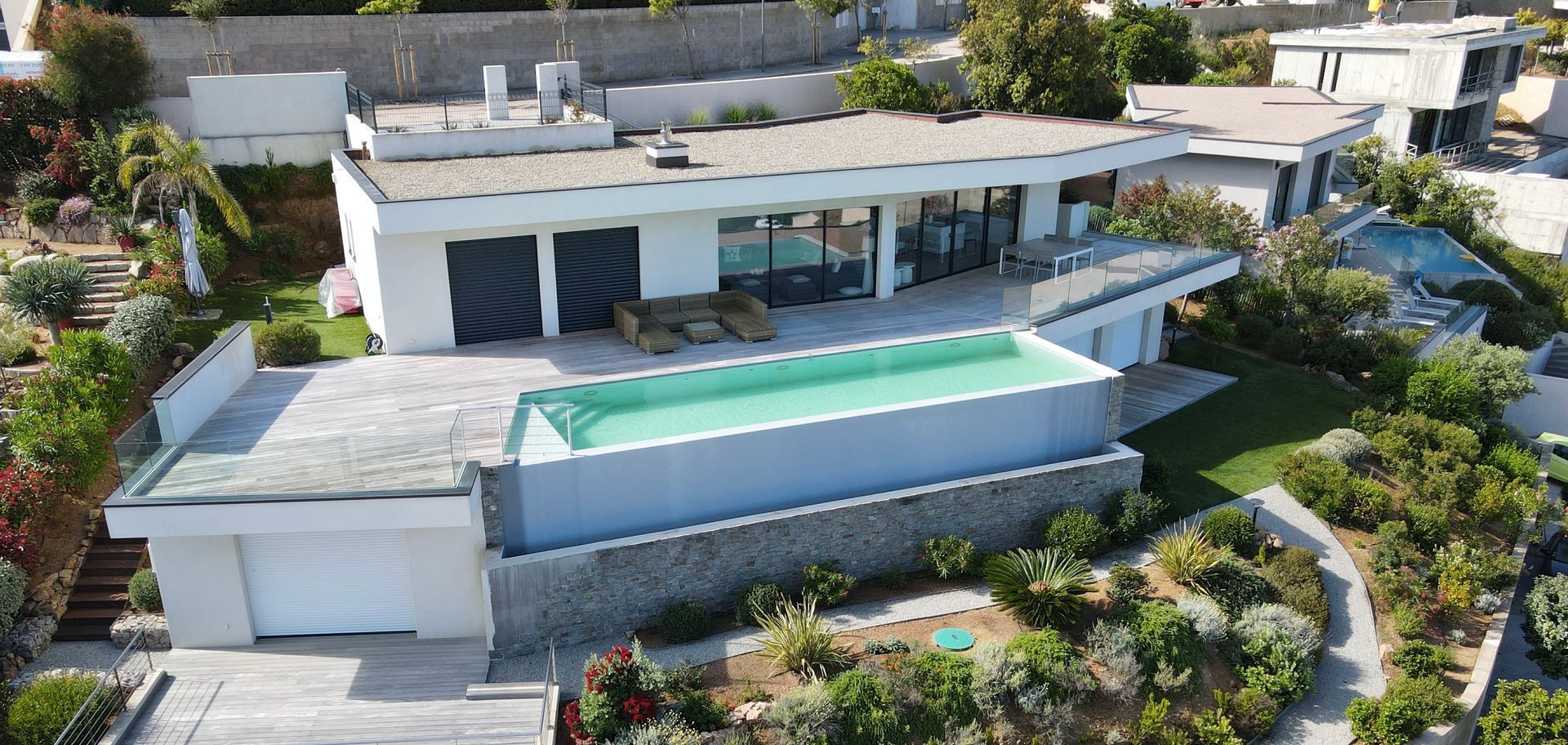Maisons plain-pied avec piscine enterrée à Ajaccio