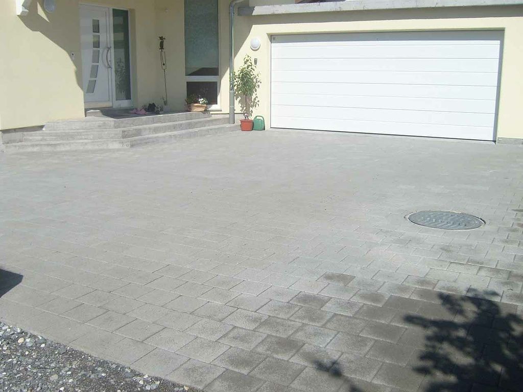 Einfahrt - Schweizer Gartenbau