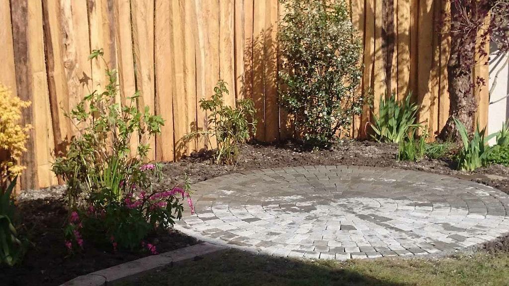 Sitzplatz - Schweizer Gartenbau