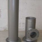 Zylindrisches Edelstahlbauteil mit Flanschdetail