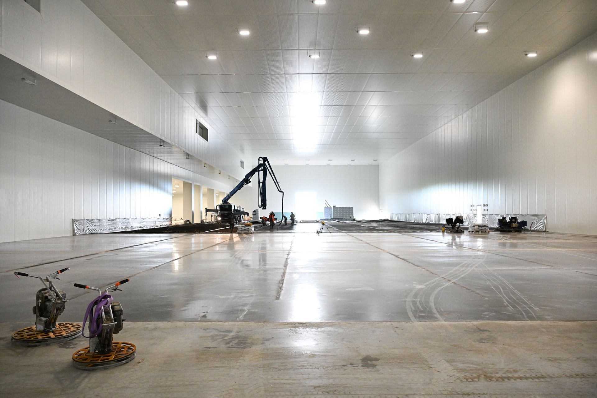 Vu de loin d'un engin su un chantier