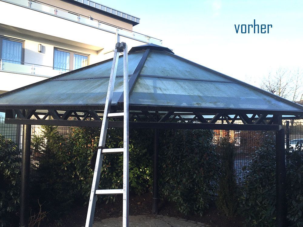 Ein Bild von einem Pavillon mit dem Wort „Vorher“ auf der Unterseite