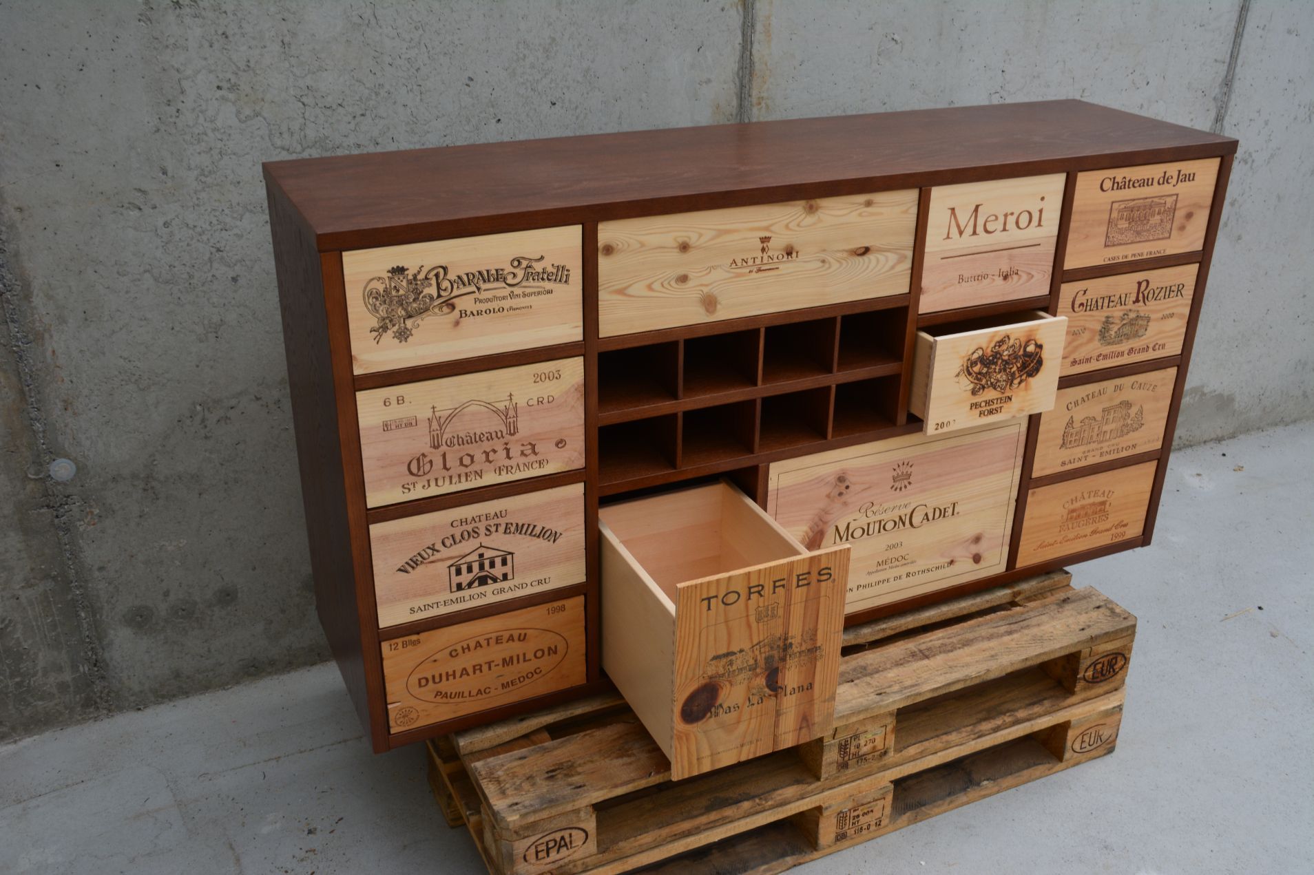 Klein- | Einzelmöbel