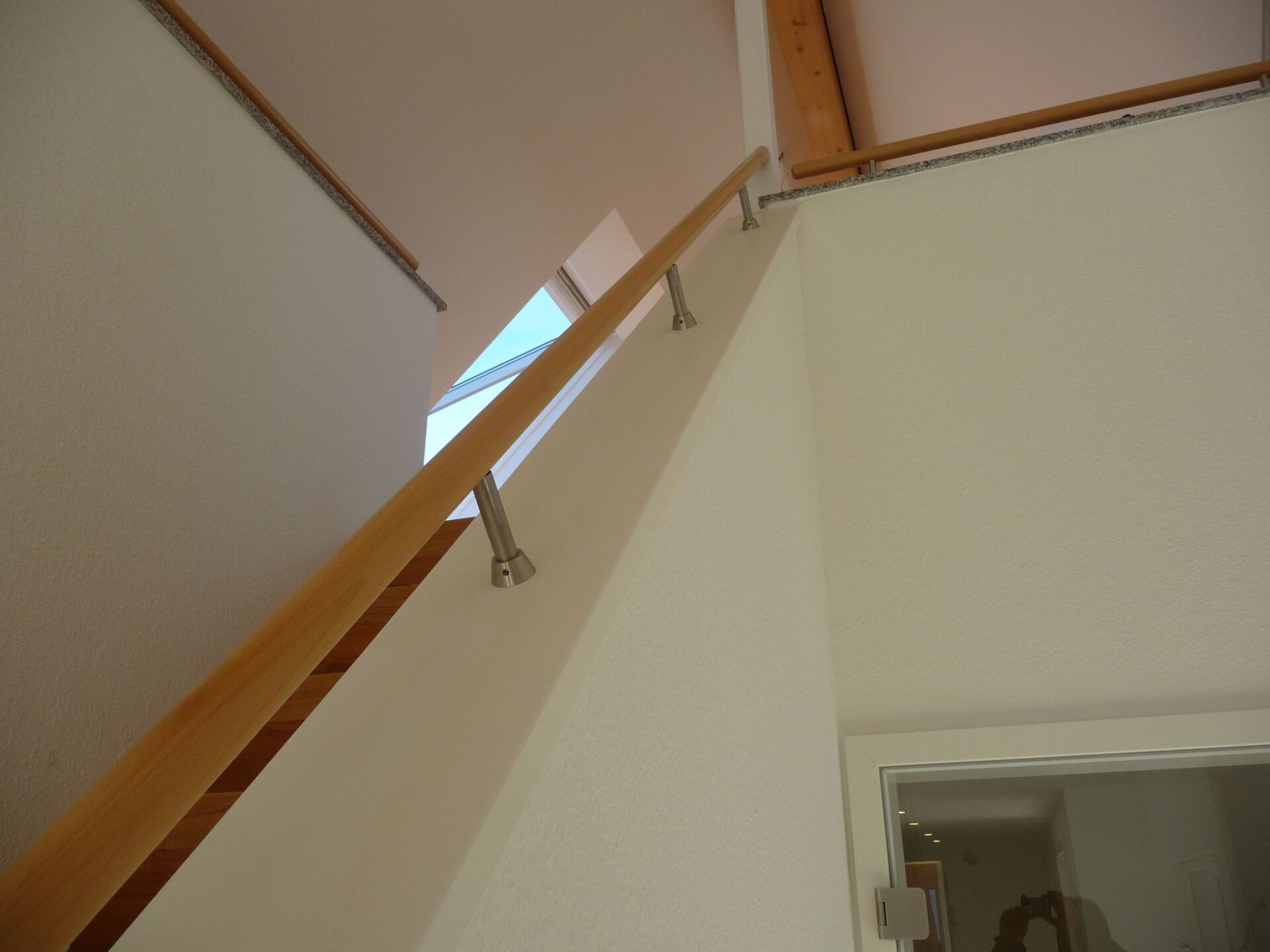 Treppenstufen und Handläufe