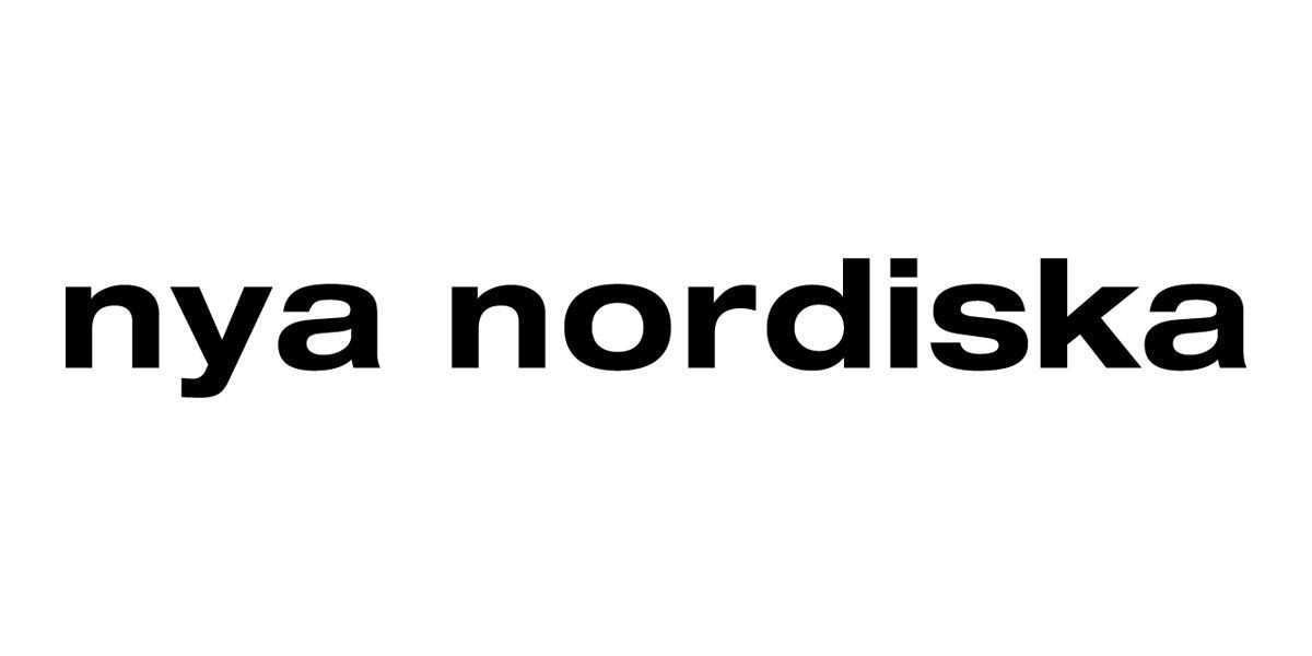 ein schwarz-weißes Logo für nya nordiska auf weißem Hintergrund - Partner und Hersteller von Koke Raumausstattung - Tobias Liebrand - vor Ort in Senden und Lüdinghausen