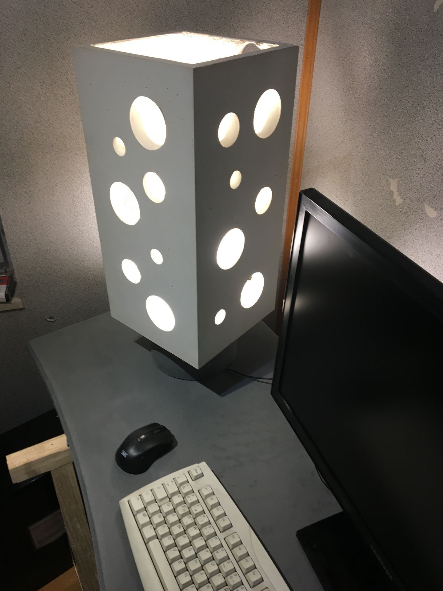 Lampe décorative en béton